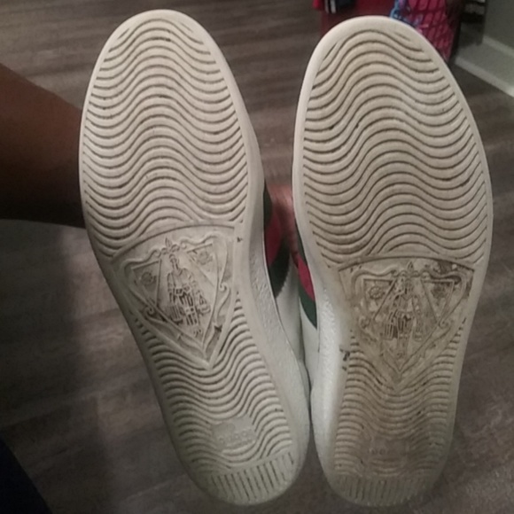 Like New Gucci Ace Sneakers - Picture 4 of 6